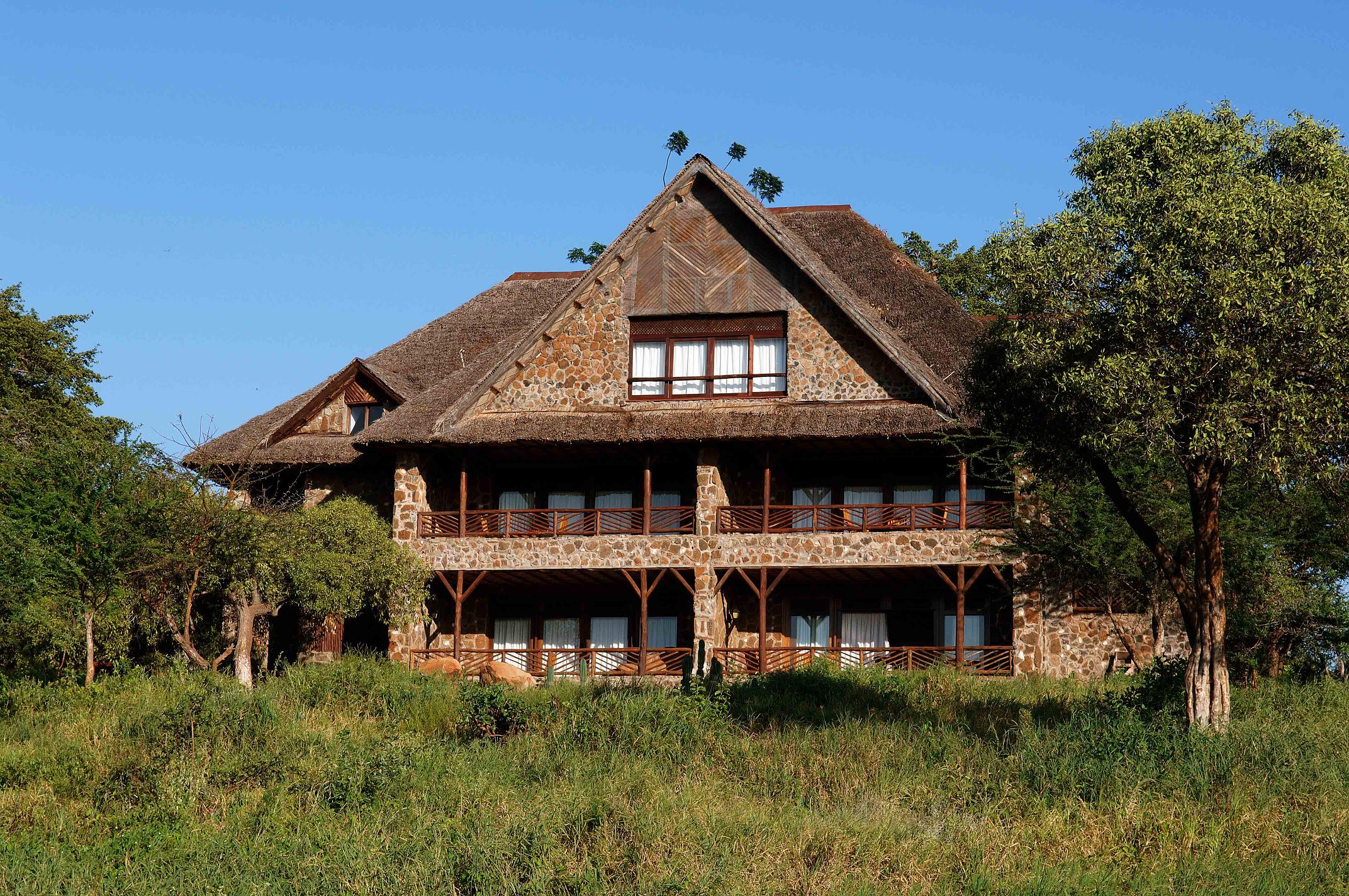 Kilaguni Safari Lodge — Deluxe Cabin
