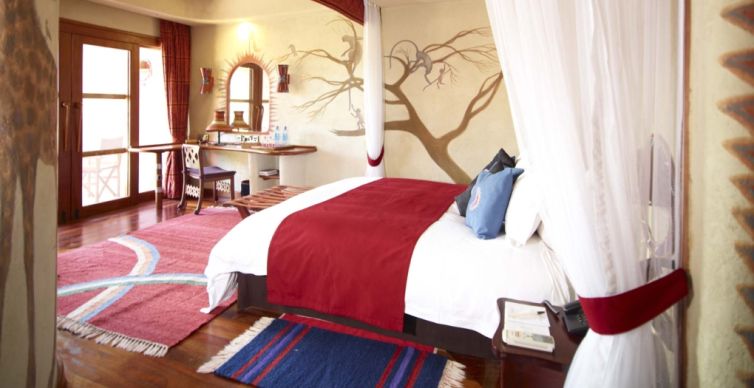 Suite-Bedroom-at-Amboseli-Serena-Safari-Lodge_1020x525_acf_cropped